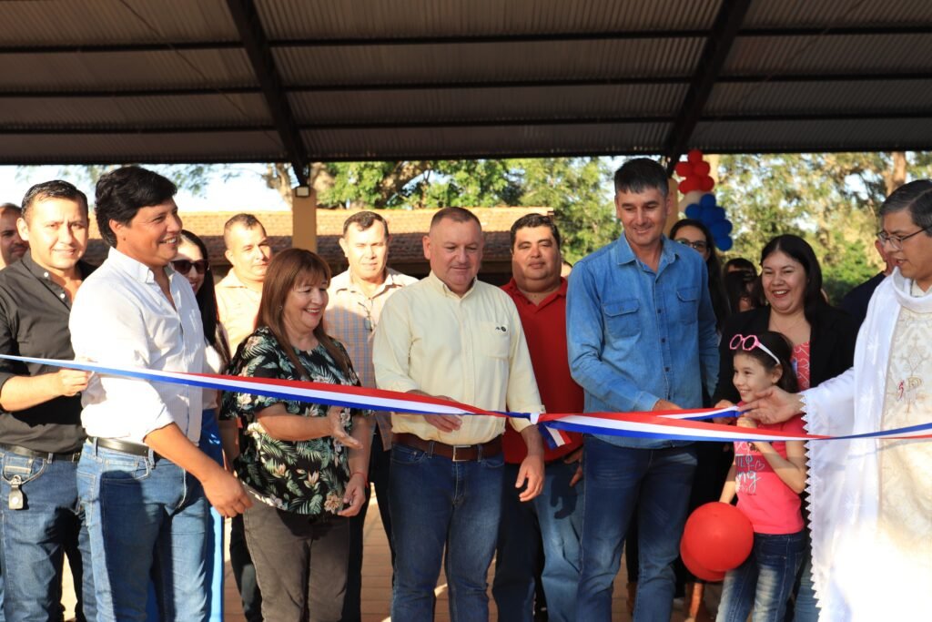 Inauguran tinglado multiuso en la Capilla de Islería – Isla Umbú