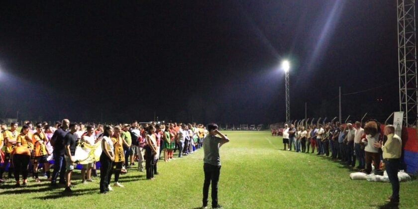 La Gobernación de Ñeembucú inauguró el Sistema Lumínico de la cancha del Club Sport Sirena – Cerrito