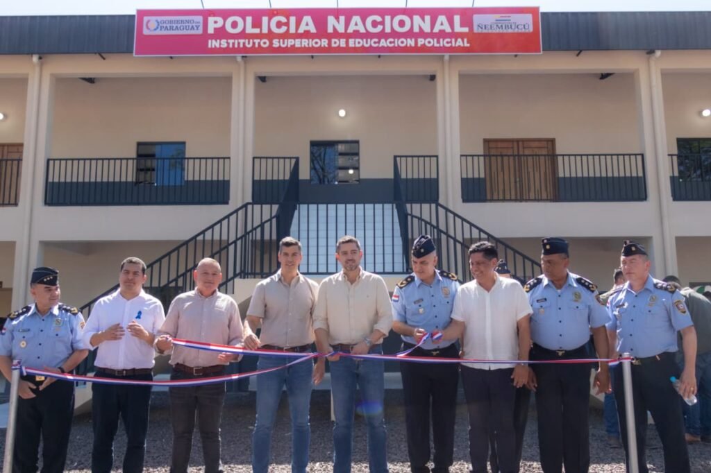 📍 Gobernación de Ñeembucú apuesta a la seguridad y formación de jóvenes con nueva sede del ISEPOL