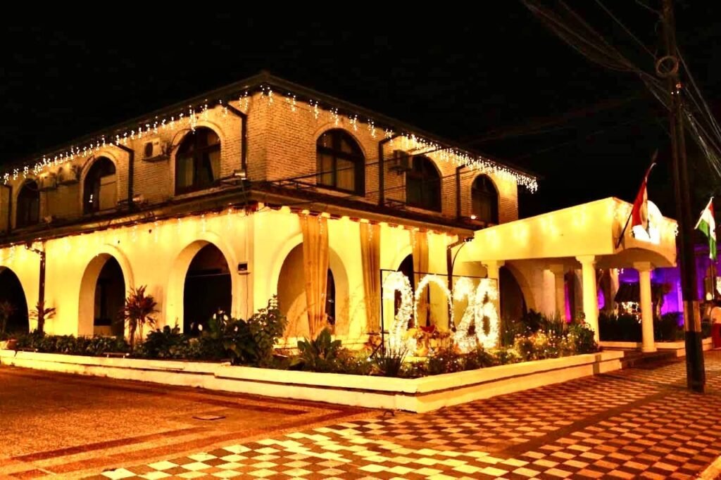 Gobernación de Ñeembucú brilla y resplandece nuevamente en esta Navidad