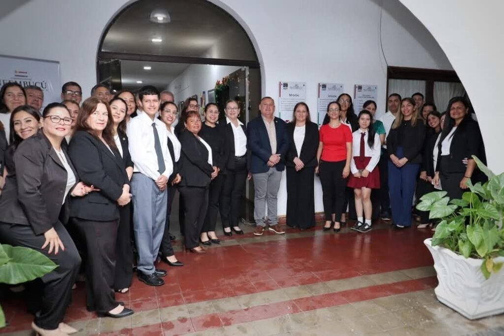 Descubrimiento del Mural #MECIP2015 , refleja el compromiso con la transparencia y la gestión