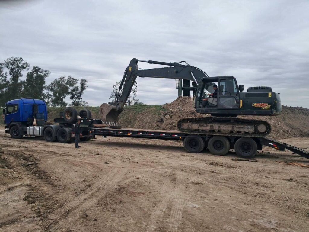 Forneron destaca y agradece maquinaria del Comando de Ingeniería para mitigar efectos de «El Niño»